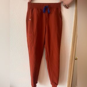 FIGS Zamora High-Waisted Scrub Pants - Auburn (S)